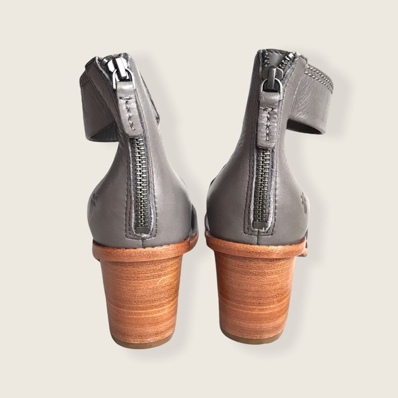 Frye Brielle Charcoal Grey Wooden Ankle Sandals - Picture 13 of 16